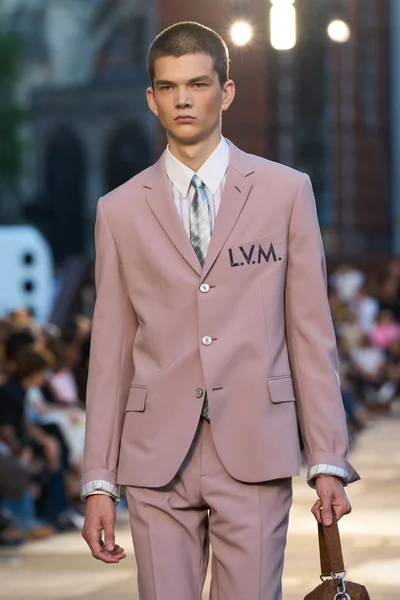Look 182